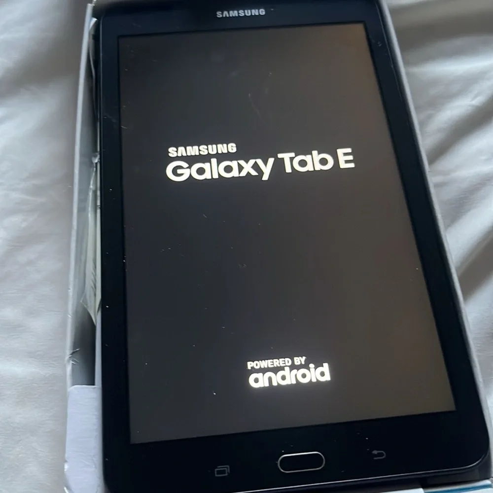 Almost new Samsung Galaxy Tab E. Didn’t need and too late to return. 16G